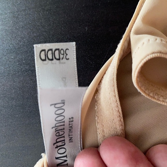 COPY - Nursing bra 36DDD - Picture 2 of 2